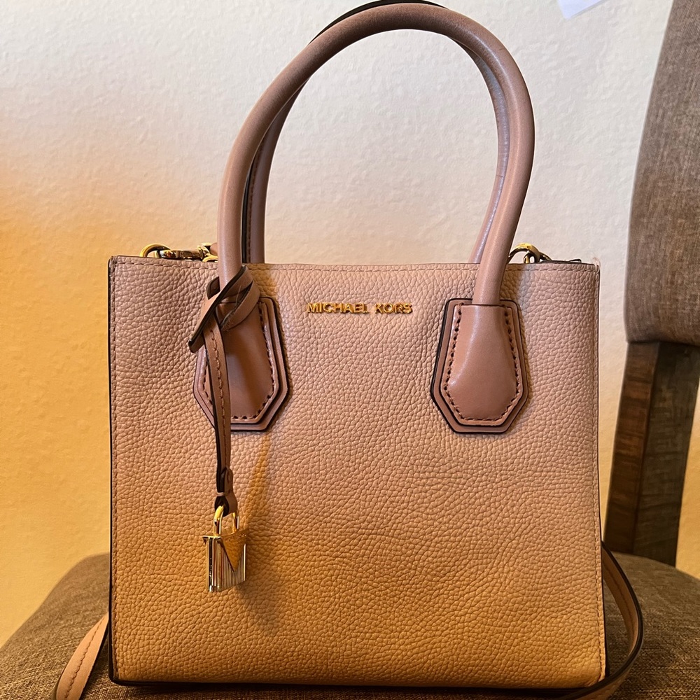 Michael Kors mini bag